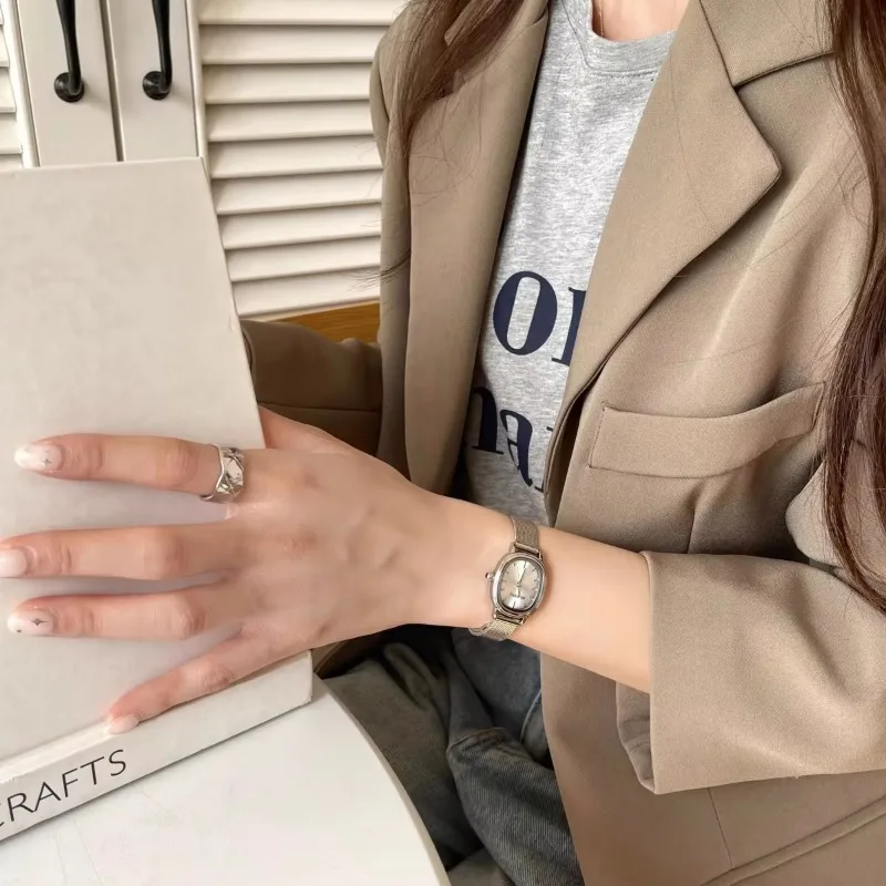 Küçük Oval Kadran Yeşil Izle B - Minimalist Thin Watch incelemesi ve fiyatı